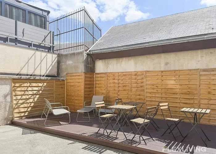 Charming 21m In 20 With Shared Terrace דירה פריז