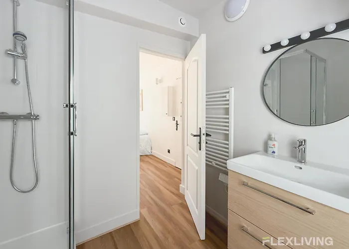 דירה Charming 21m In 20 With Shared Terrace פריז