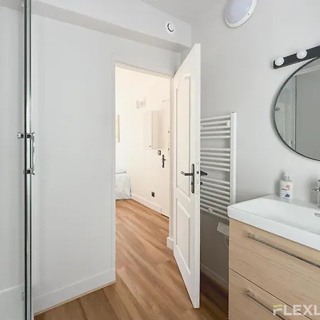 Apartmán Charming 21m In 20 With Shared Terrace Paříž